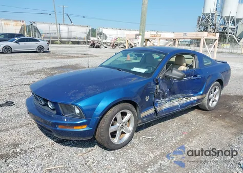 2009 Ford Mustang z USA, uszkodzony, nr VIN 1ZVHT80N995116380
